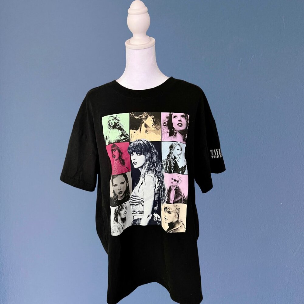 *OFFICIAL MERCH* XL Taylor Swift Eras Tour 🫶